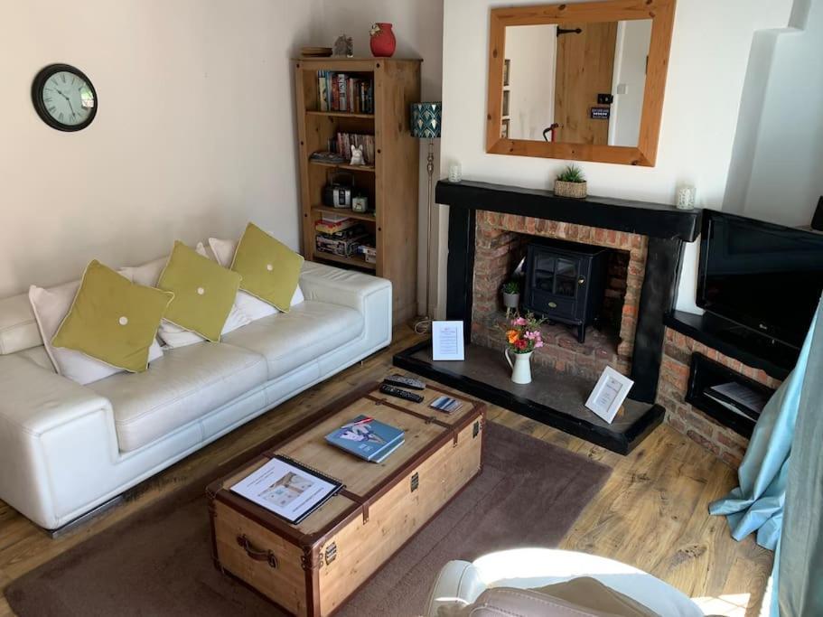 Award Winning Pet Friendly Paddock Cottage Whitby Kültér fotó